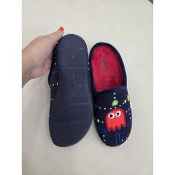 Cópia de QUE LA BIRRA TE ACOMPAÑE - ZAPATILLAS DE ANDAR POR CASA