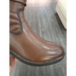 BOTA ALTA DE PIEL CON ELÁSTICO CUERO