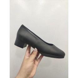 Zapato de piel con tacón de 4 cm – Elegante y cómodo