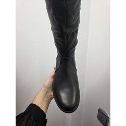 BOTA ALTA DE PIEL CON ELÁSTICO NEGRO RESISTENTE AL AGUA