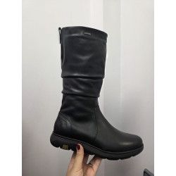 BOTA ALTA DE PIEL CON ELÁSTICO NEGRO RESISTENTE AL AGUA