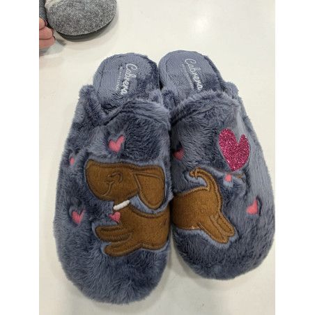 Cópia de Cópia de Cópia de Cópia de QUE LA BIRRA TE ACOMPAÑE - ZAPATILLAS DE ANDAR POR CASA