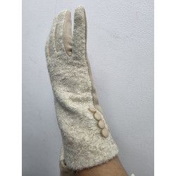 GUANTE PUNTO RIZO. BOTONES. BEIGE