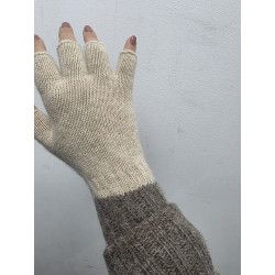 MITÓN LANA Y ANGORA. BICOLOR. PUÑO ARENA