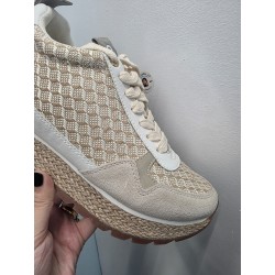 DEPORTIVA MARCA GIOSEPPO CON CUÑA