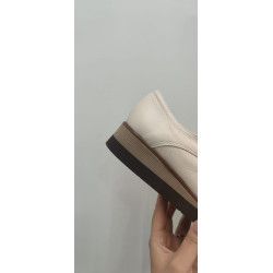 ZAPATO DE SALÓN BLANCO