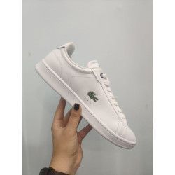 Deportiva de Piel Blanca con Línea Azul en el Contrafuerte – Estilo y Comodidad