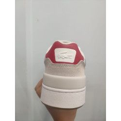 Deportiva de Piel con Detalles en Azul, Rojo y Beige – Confort y Estilo