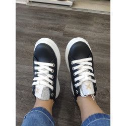 DEPORTIVA PLATAFORMA NEGRA