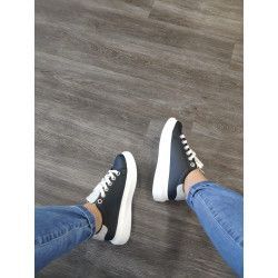 DEPORTIVA PLATAFORMA NEGRA