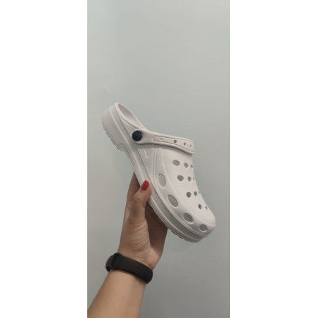 Crocs Blancas | Comodidad, Ligereza y Estilo para el Día a Día