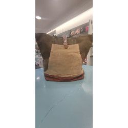 Bolso Vaquero Color Kaki – Estilo Urbano y Funcional para el Día a Día