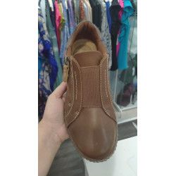 Zapato Clarks de Cuero con Cierre Cremallera – Estilo y Comodidad