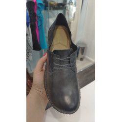 Zapato Kickers de Piel Negro – Estilo y Comodidad Atemporal