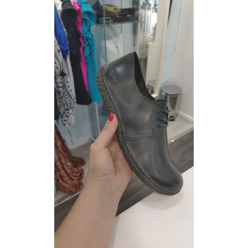 Zapato Kickers de Piel Negro – Estilo y Comodidad Atemporal