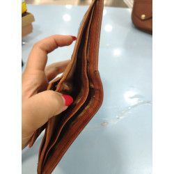 Cartera de Hombre de Piel Cuero – Elegancia y Funcionalidad