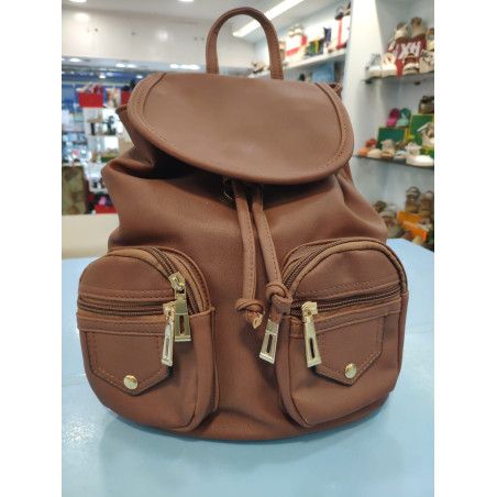 Mochila Marrón con Varios Compartimentos – Estilo y Funcionalidad