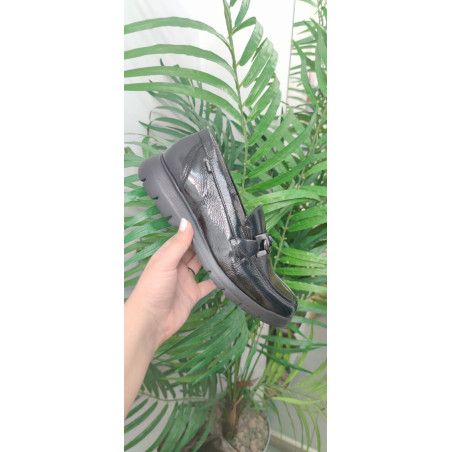 MOCASÍN CHAROL - FLUCHOS HEBILLA PLOMO