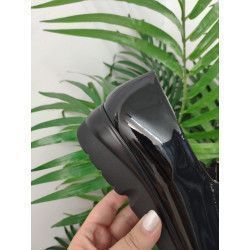 MOCASÍN PITILLOS PIEL