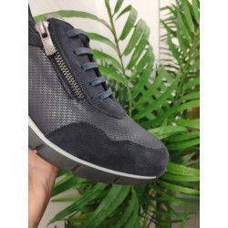 DEPORTIVA PIEL MARINO CON CREMLLAERA