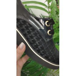 ZAPATO DE PATA DE GALLO