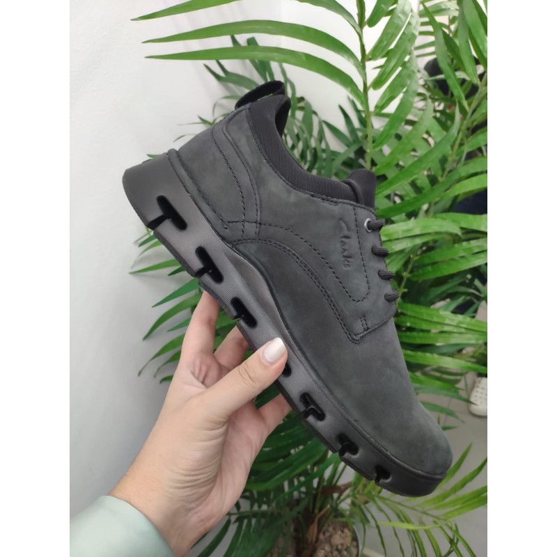 DEPORTIVA PIEL CLARKS NEGRO