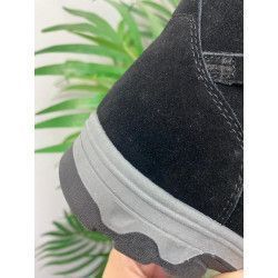 BOTA DE PELO COLOR PLATINO impermeable