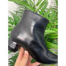BOTÍN PUNTA NEGRO PIEL