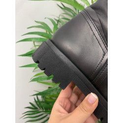 PORRONET BOTA NEGRA PIEL