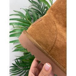 BOTA MARRÓN FORRADA DE PELO