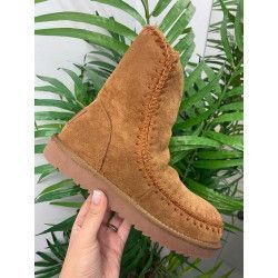 BOTA MARRÓN FORRADA DE PELO