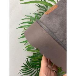 BOTA DOBLE PISO GRIS PELO