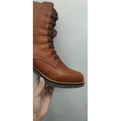 BOTA ALTA CON ELÁSTICOS - TACÓN DE 5CM ANCHO