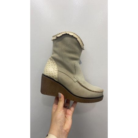 BOTA CUÑA- PELO BLANCO