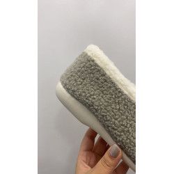 Cópia de Cópia de ZAPATILLA DE ANDAR POR CASA DE PELITO GRIS