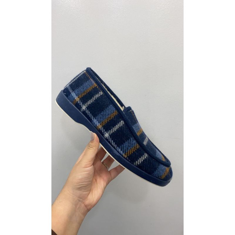 ZAPATILLA DE ANDAR POR CASA PELITO azul
