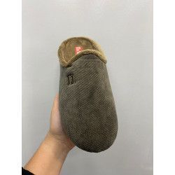 Cópia de Cópia de Cópia de Cópia de Cópia de Cópia de Cópia de Cópia de ZAPATILLA DE ANDAR POR CASA DE PELITO GRIS