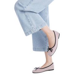 BAILARINA LILA CON LAZO NEGRO