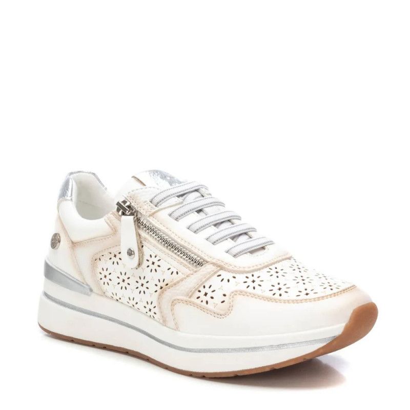 Zapatilla mujer Xti – Vegana, troquelada y cómoda